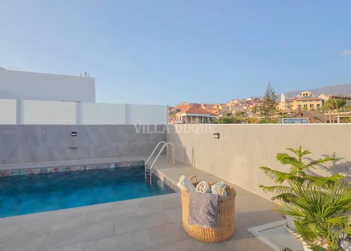 El Duque Modern With Pool * 阿德耶