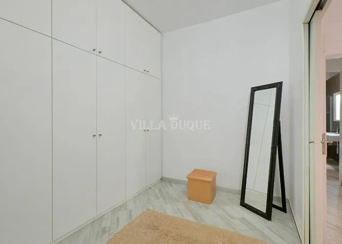 El Duque Modern With Pool * 阿德耶